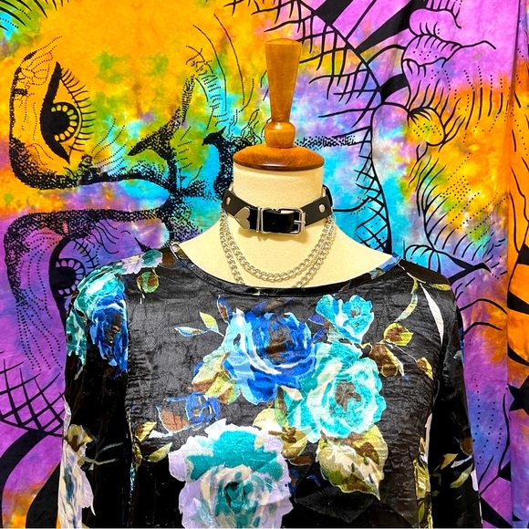 🌈 Amazing open back floral blouse - Picture 3 of 11